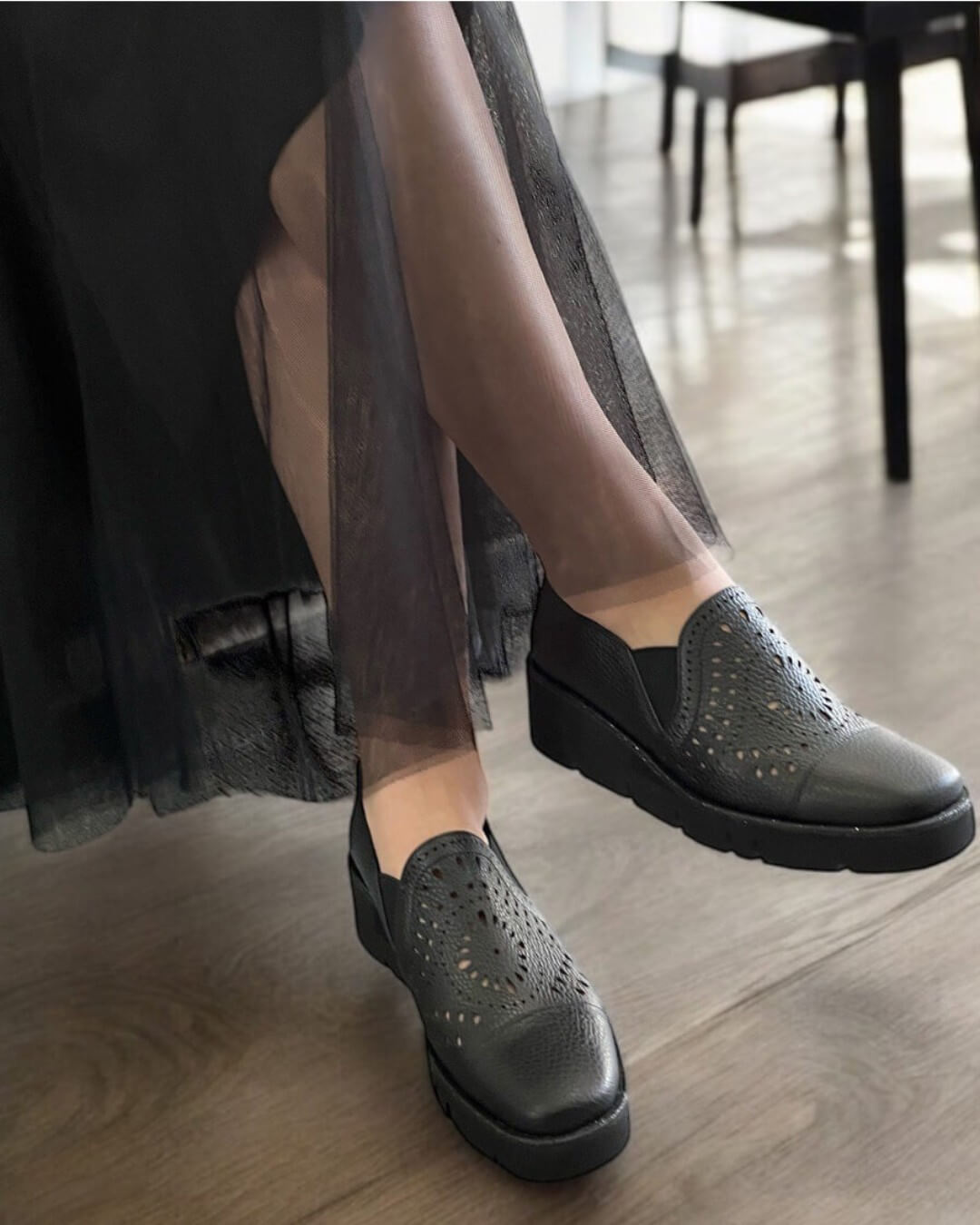 【211521】レザーカットシューズ